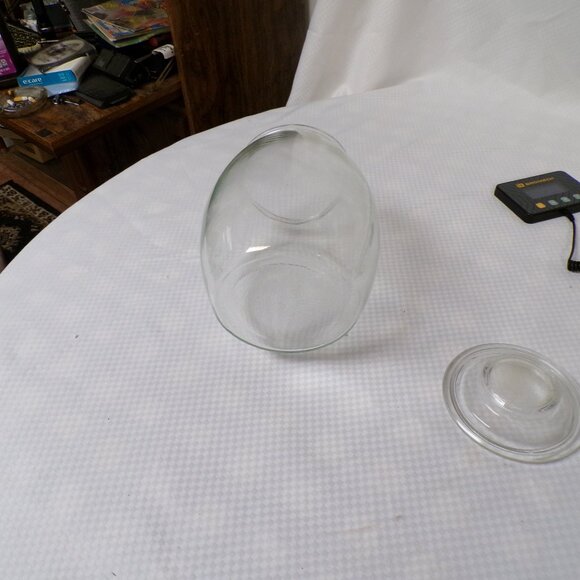 vintage glass cookie jar or candy canister - Picture 2 of 3